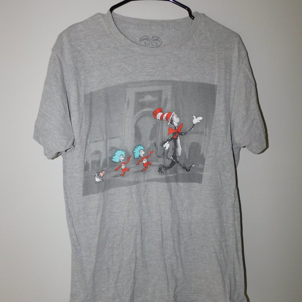 Cat In The Hat dr seuss Universal Studios Florida theme park  t shirt - adult l